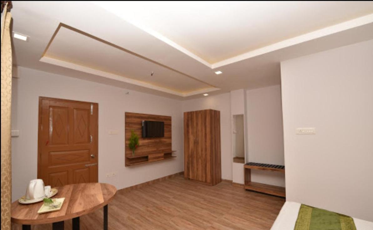 Castle Residency Hotel Shillong Exterior photo